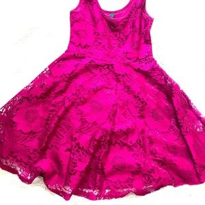 AEROPOSTALE MINI PARTY DRESS. SIZE XS. MAGENTA